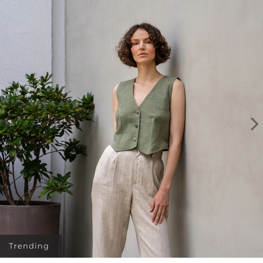 LINEN VEST